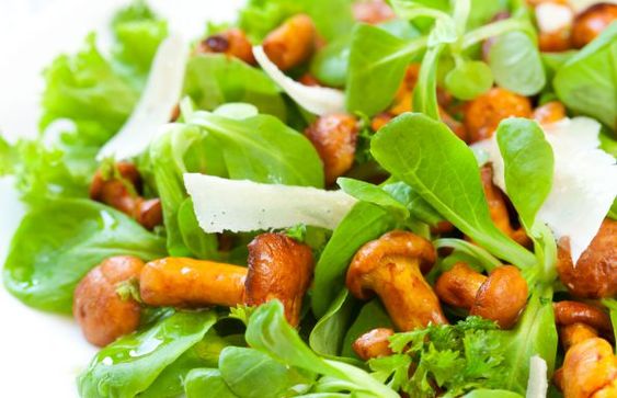 Nüsslersalat, Muttertag, Pilze